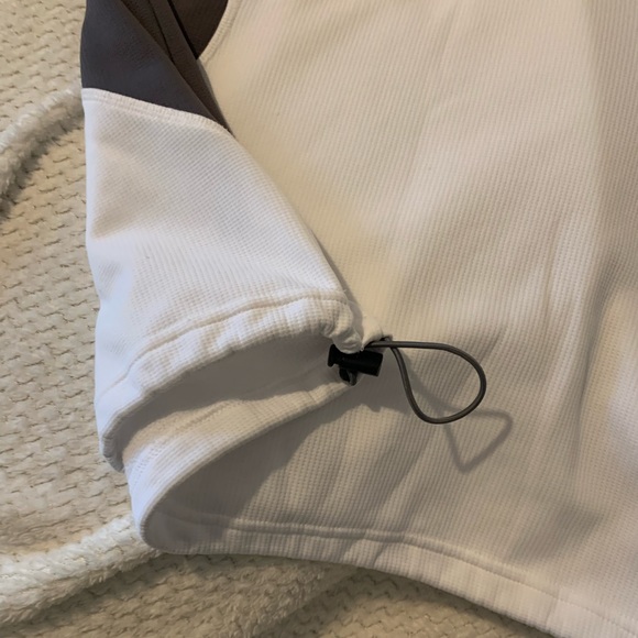 BNWOT Mizuno thermal sweater - Picture 6 of 8